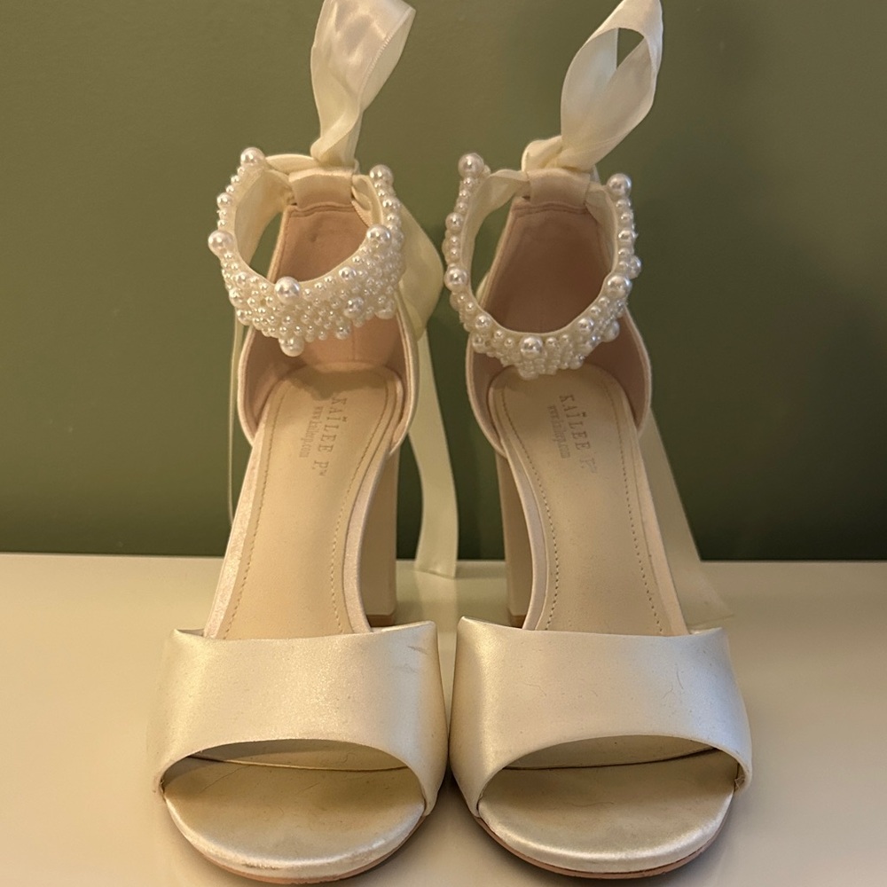 Satin Block Heel Wedding Sandals with Perla Ankle Strap - Picture 3 of 4